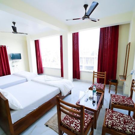 Rishika Ac Banquet And Guest House Calcutta Extérieur photo