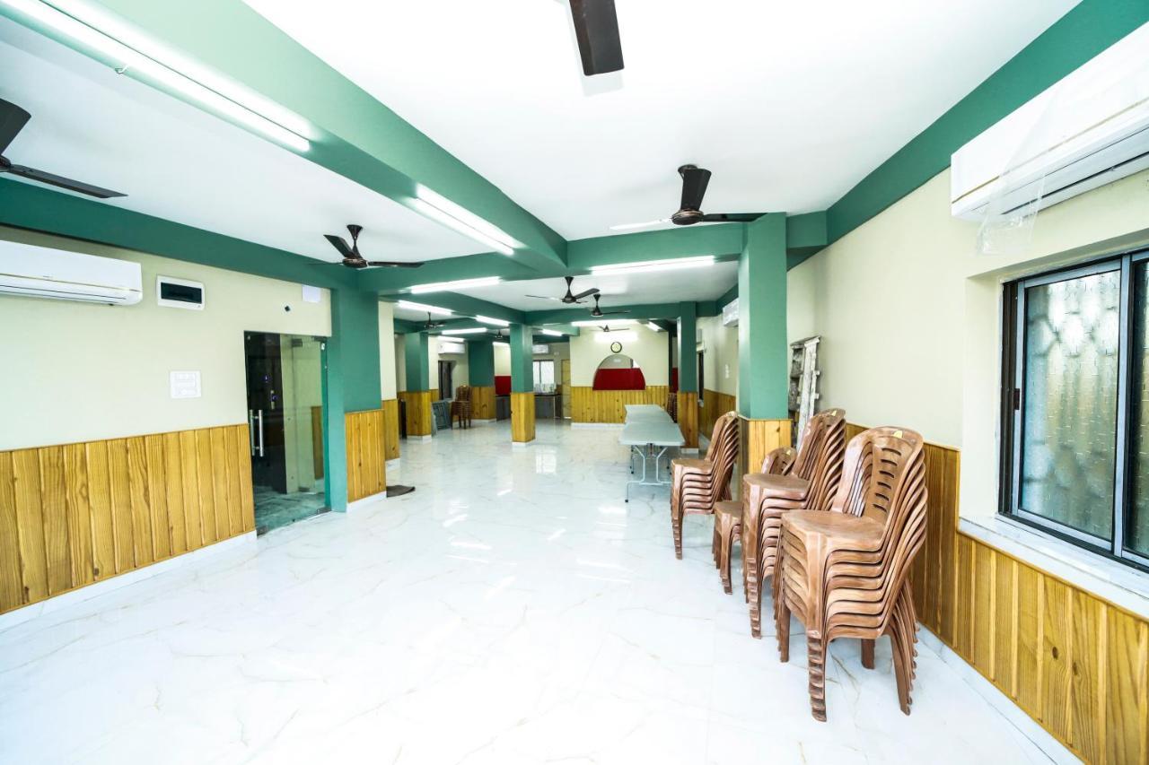 Rishika Ac Banquet And Guest House Calcutta Extérieur photo