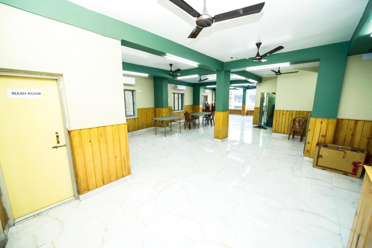 Rishika Ac Banquet And Guest House Calcutta Extérieur photo