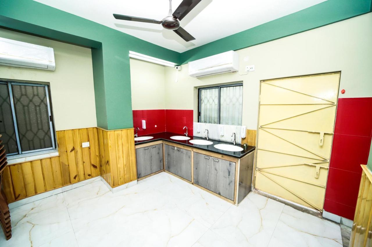 Rishika Ac Banquet And Guest House Calcutta Extérieur photo