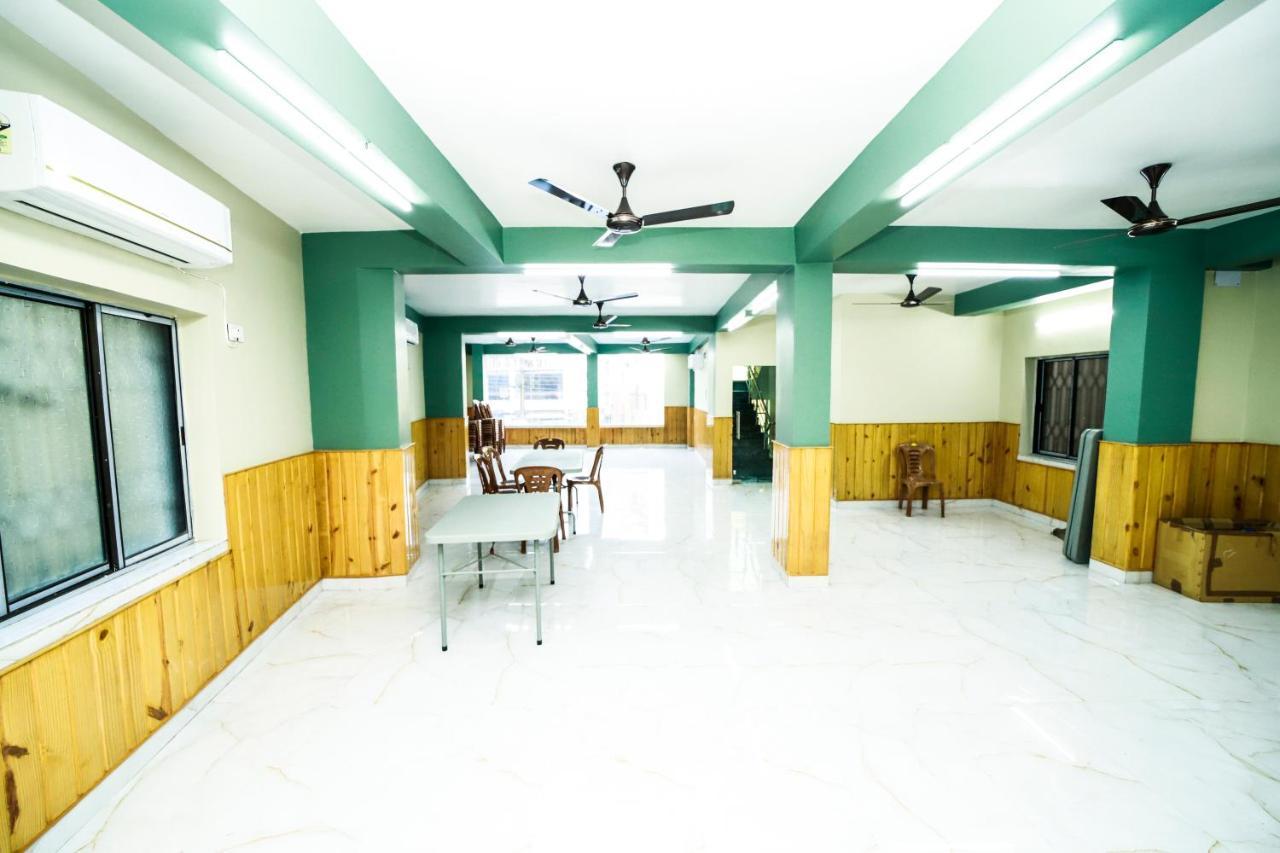 Rishika Ac Banquet And Guest House Calcutta Extérieur photo